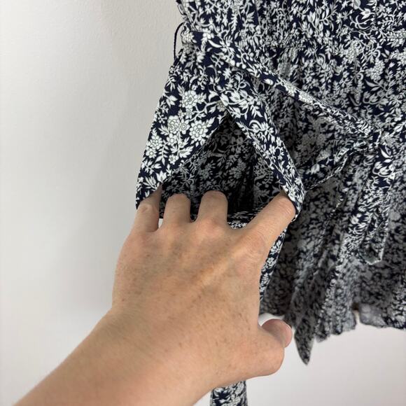 GAP Easy Button Front Romper XXL Navy Blue Floral 688549 short sleeve v-neck - Picture 7 of 10